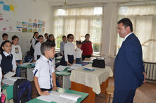 Սեպտեմբերի 2-ին մարզպետ Հայկ Չոբանյանն այցելեց Կայանավանի և Ազատամուտի դպրոցներ