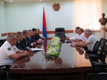 ՀՀ Տավուշի մարզպետ Հայկ Ղալումյանն ընդունել է ՀՀ սննդամթերքի անվտանգության տեսչական մարմնի ղեկավար Տիգրան Պետրոսյանի գլխավորած պատվիրակությանը