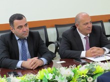 ՀՀ Տավուշի մարզպետ Հայկ Ղալումյանն ընդունել է «SOS Children's Villages Worldwide - Hermann Gmeiner Fund Germany e.V.» կազմակերպության Գործադիր խորհրդի նախագահ տիկին Լաննա Իդրիսսին ՀՀ Տավուշի մարզպետ Հայկ Ղալումյանն ընդունել է «SOS Children's Villages Worldwide - Hermann Gmeiner Fund Germany e.V.» կազմակերպության Գործադիր խորհրդի նախագահ տիկին Լաննա Իդրիսսին