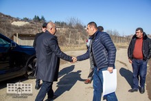 Մեկնարկել են Տավուշի մարզի Իջևան համայնքի Ասլանյան փողոցի նոր ասֆալտապատ հատվածից մինչև Գանձաքար վարչական բնակավայրի սկզբնամասում գտնվող կամուրջ ճանապարհի հիմնանորոգման աշխատանքները։