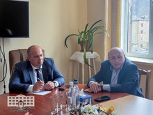 ՀՀ Տավուշի մարզպետ Հայկ Ղալումյանն աշխատանքային այց է կատարել &laquo;Իջևանի առողջության առաջնային պահպանման կենտրոն&raquo; ՓԲԸ և &laquo;Իջևանի բժշկական կենտրոն&raquo; ՓԲԸ